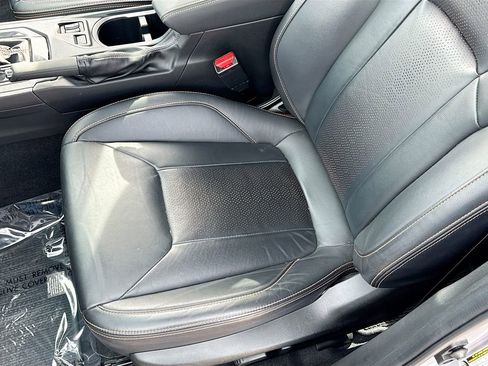 Used 2023 Subaru Crosstrek 2.5i Limited w/ Moonroof Package image 18