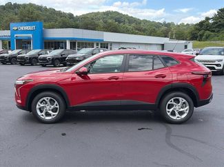 New 2026 Chevrolet Trax LS w/ LS Convenience Package FWD video 2