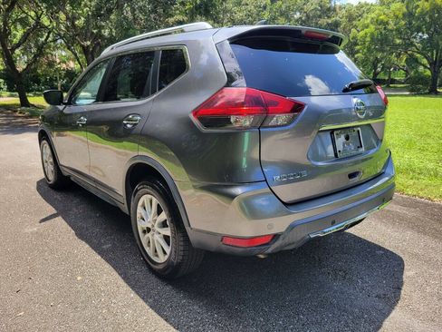 Used 2019 Nissan Rogue SV FWD image 5