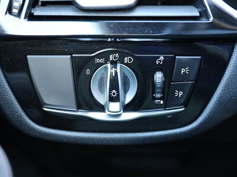 Used 2019 BMW 540i xDrive w/ Convenience Package image 35