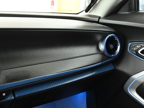 Used 2018 Chevrolet Camaro SS RWD image 36