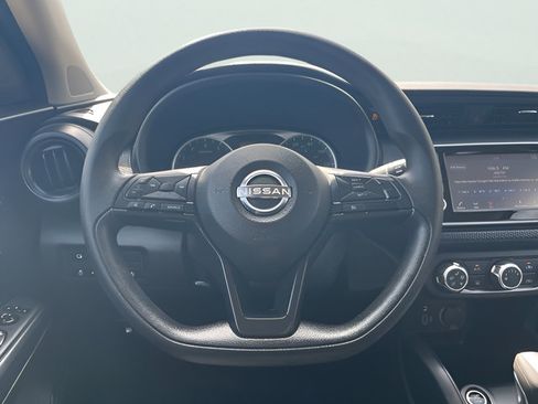Used 2024 Nissan Kicks S FWD image 17