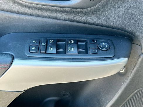 Used 2018 Jeep Cherokee Trailhawk w/ Quick Order Package 27L image 18