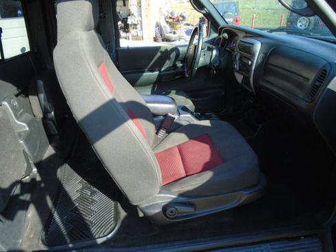 Used 2004 Ford Ranger FX4 image 13