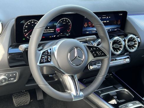 New 2026 Mercedes-Benz GLA 250 4MATIC image 14