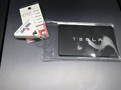 Used 2026 Tesla Model Y Long Range RWD image 32
