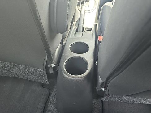 Used 2014 Nissan Versa SV FWD image 23