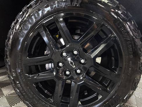 Certified 2026 Chevrolet Silverado 1500 Custom Trail Boss w/ Midnight Edition AWD/4WD image 35