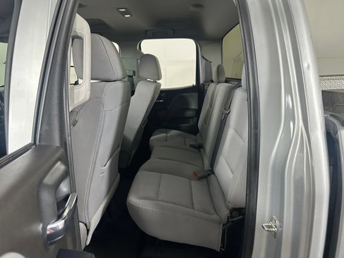 Used 2017 Chevrolet Silverado 1500 4x4 Double Cab image 18
