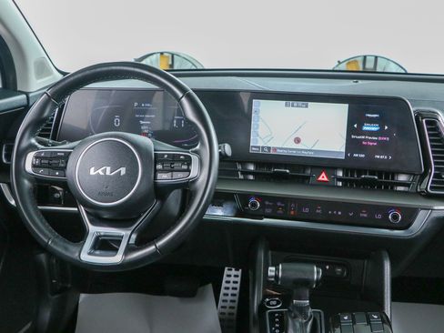 Used 2023 Kia Sportage EX FWD image 17
