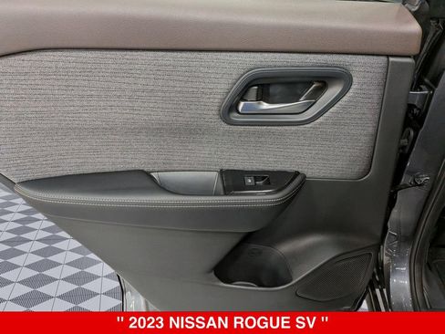 Used 2023 Nissan Rogue SV AWD/4WD image 27