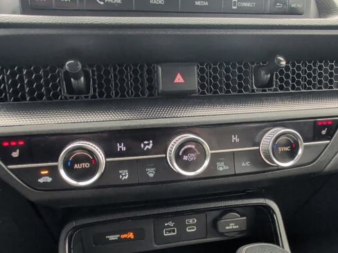 Used 2023 Honda CR-V EX image 16