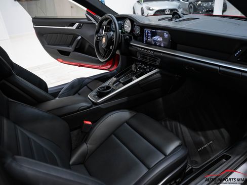 Used 2021 Porsche 911 Turbo S image 10