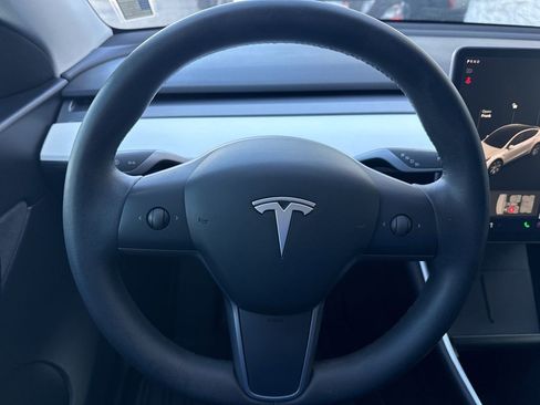 Used 2020 Tesla Model Y Long Range image 14