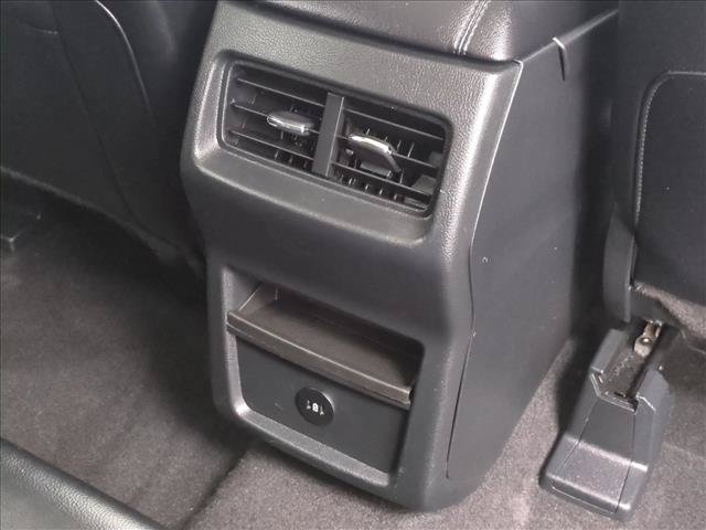 Used 2024 Ford Edge SEL AWD/4WD image 18