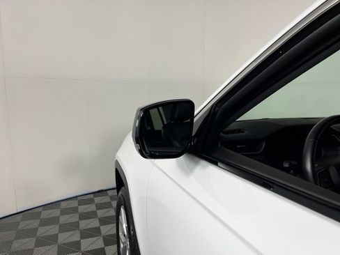 Used 2022 Jeep Grand Cherokee Limited AWD/4WD image 14