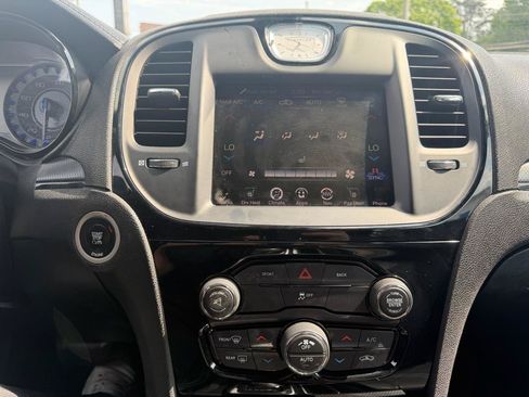 Used 2015 Chrysler 300 S AWD/4WD image 17