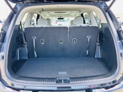 Used 2025 Kia Telluride S FWD image 28