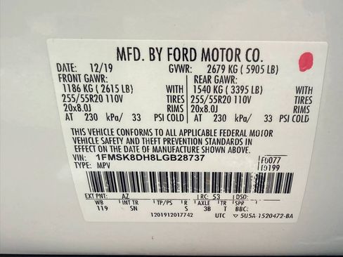 Used 2020 Ford Explorer XLT w/ Equipment Group 202A AWD/4WD image 31