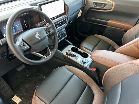New 2026 Ford Bronco Sport Outer Banks w/ Outer Banks Tech Package+ AWD/4WD image 10