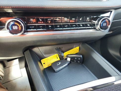 Used 2025 Chevrolet Equinox RS w/ Safety and Technology Package image 45