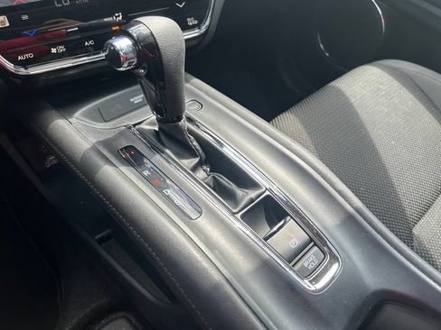Used 2022 Honda HR-V EX image 32