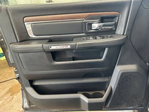 Used 2016 RAM 2500 Laramie w/ Convenience Group AWD/4WD image 12