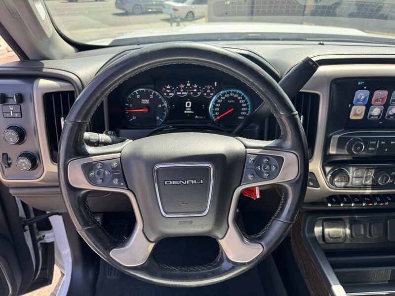 Used 2019 GMC Sierra 2500 Denali w/ Duramax Plus Package AWD/4WD image 30