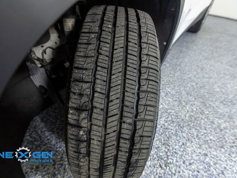 Used 2019 Chevrolet Blazer LT image 40