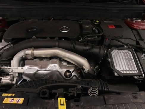 New 2026 Mercedes-Benz GLB 250 image 11