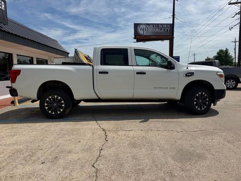 Used 2018 Nissan Titan S RWD image 4