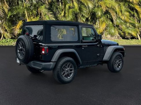 Used 2024 Jeep Wrangler Sport AWD/4WD image 5