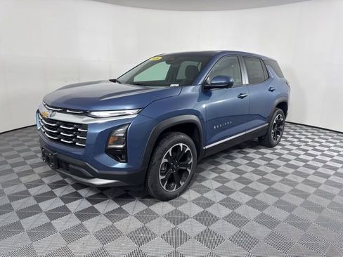 New 2026 Chevrolet Equinox LT w/ Convenience Package II FWD image 7