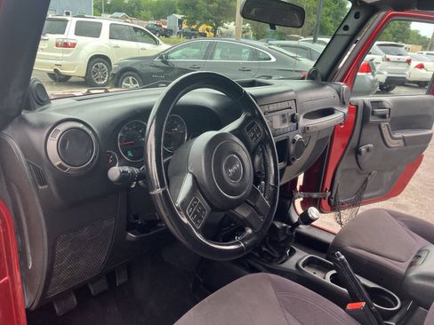 Used 2013 Jeep Wrangler Sport w/ Connectivity Group AWD/4WD image 19