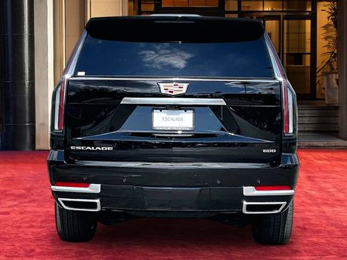 New 2026 Cadillac Escalade Luxury w/ LPO, Floor Liner Package AWD/4WD image 5