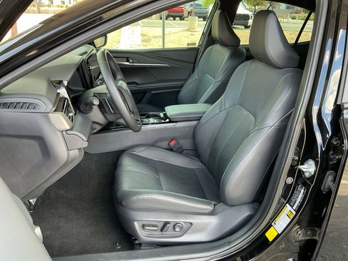 Used 2025 Toyota Camry XSE FWD image 14