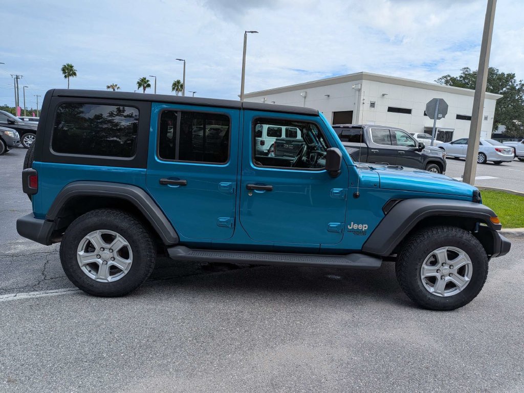 Used 2020 Jeep Wrangler Unlimited Sport S AWD/4WD image 3