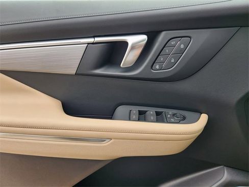 New 2025 Buick Enclave Preferred w/ Super Cruise Package image 17