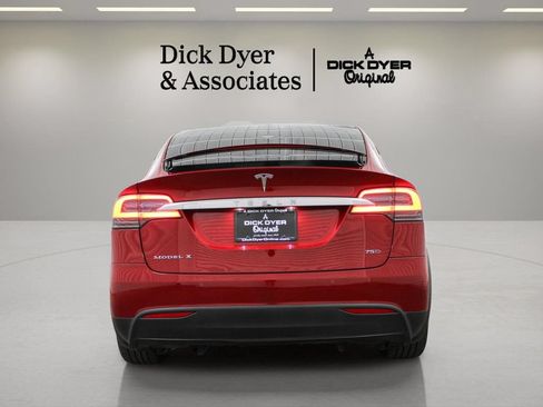 Used 2018 Tesla Model X 75D AWD/4WD image 15