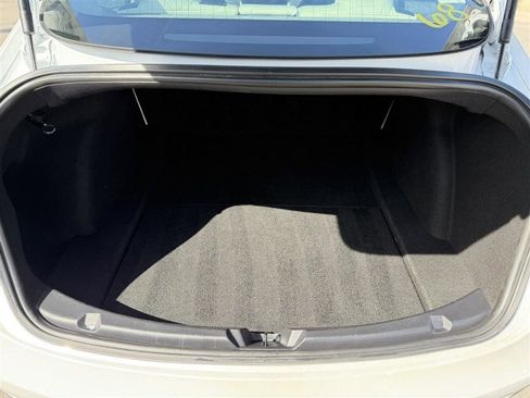 Used 2019 Tesla Model 3 Long Range image 13