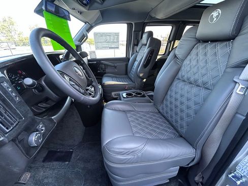 New 2025 GMC Savana 2500 w/ Driver Convenience Package image 25