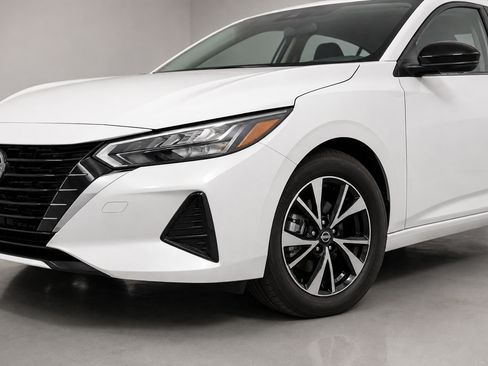Used 2024 Nissan Sentra SV FWD image 3