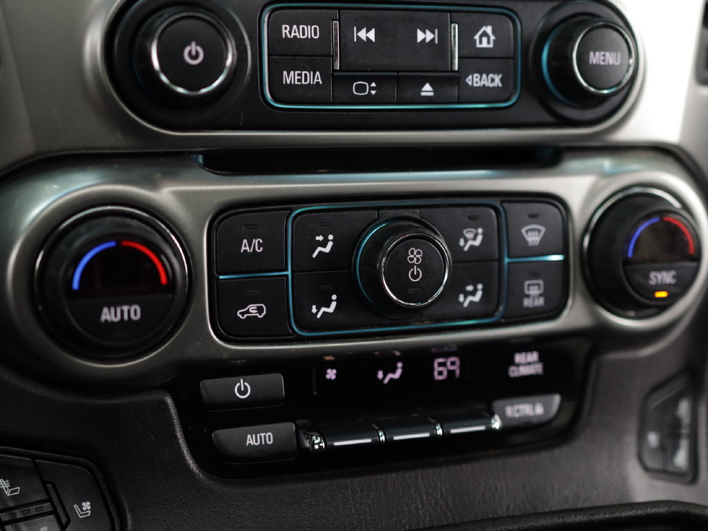 Used 2019 Chevrolet Tahoe Premier AWD/4WD image 18