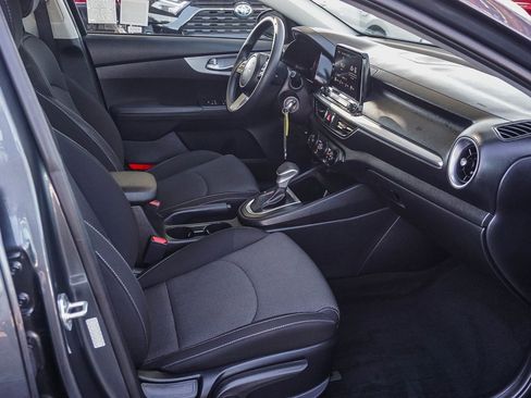 Certified 2023 Kia Forte LXS w/ LXS Technology Package image 13