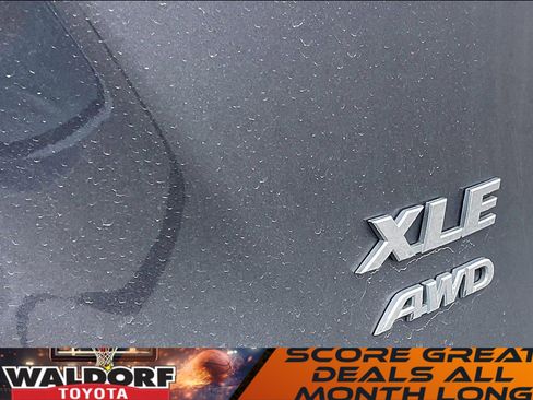 Used 2022 Toyota RAV4 XLE image 10