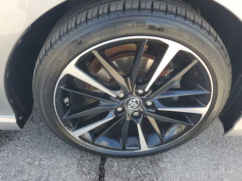 Used 2019 Toyota Camry XSE image 29