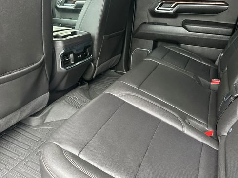 Used 2022 GMC Sierra 1500 SLT w/ SLT Premium Package image 4