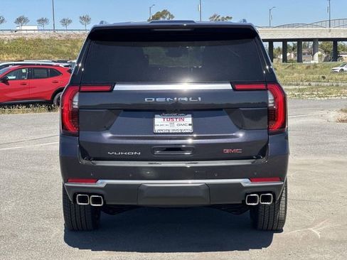 New 2026 GMC Yukon XL Denali w/ Denali Reserve Package RWD image 4