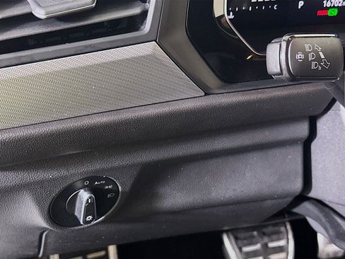 Used 2023 Volkswagen Jetta Sport image 16