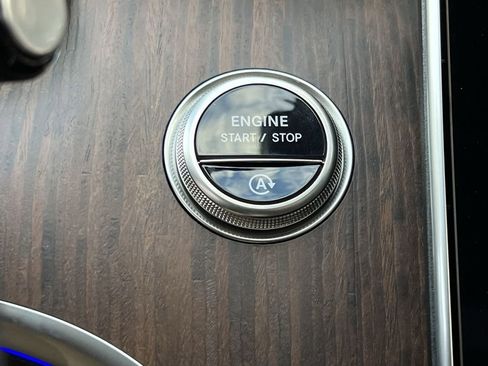 Used 2026 Mercedes-Benz C 300 4MATIC Sedan image 31